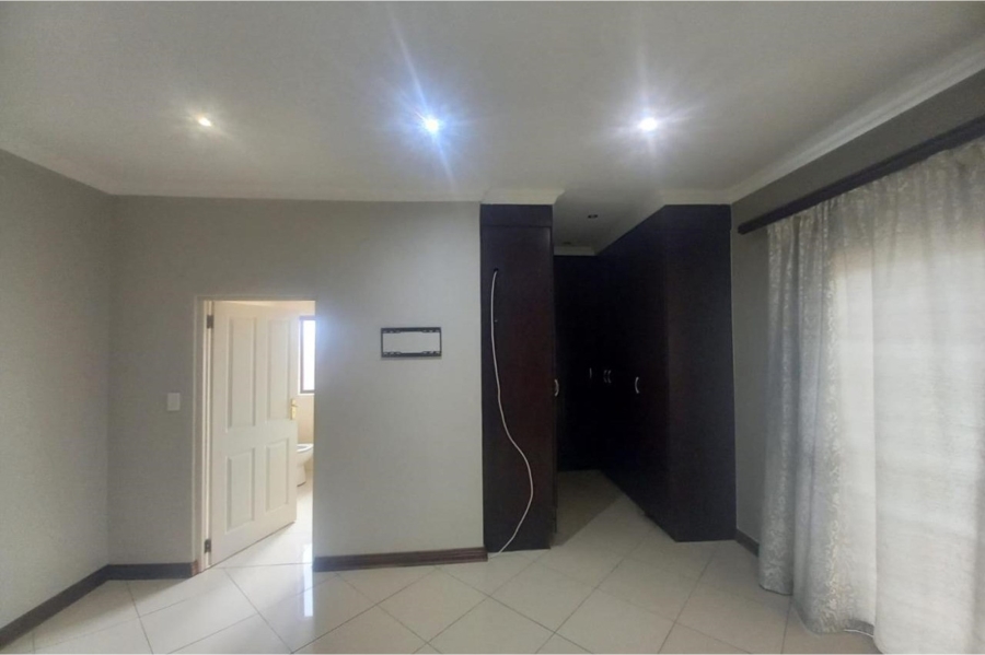 3 Bedroom Property for Sale in Hillcrest Northern Cape